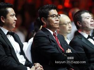 电竞战队新,皮肤亮相,粉丝热情高,开云体育,开云体育官网,开云体育app下载